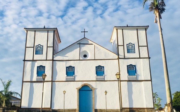 Troca de temporada em Pirenópolis: cachoeiras, gastronomia e o charme de Goiás
