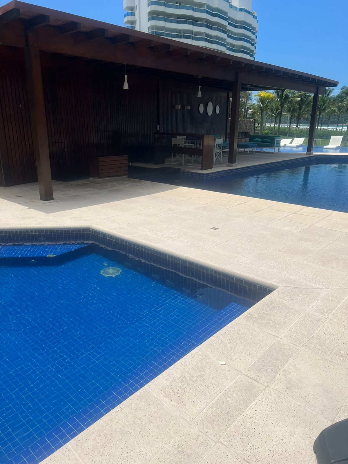Lindo Apartamento em Riviera 3